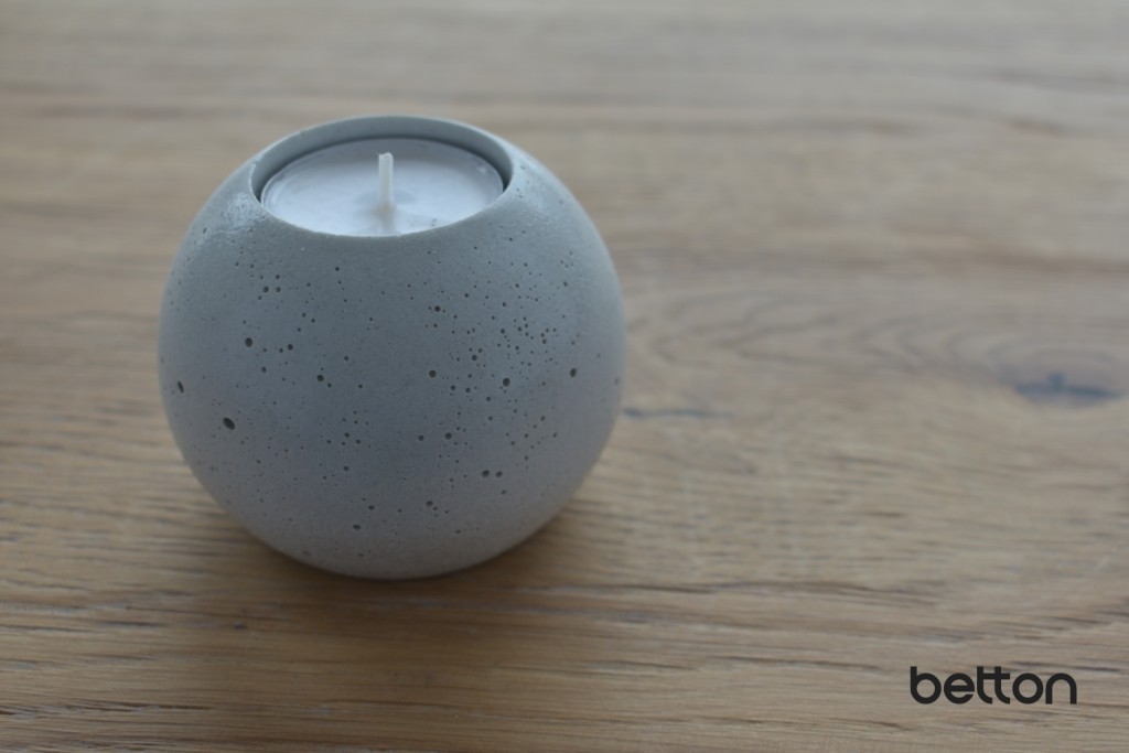 Betonový Svícen - Koule